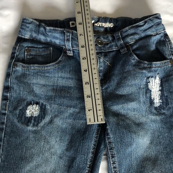 Giles size 10 DKNY boyfriend blue jeans with adjustable waistband - Picture 4 of 12